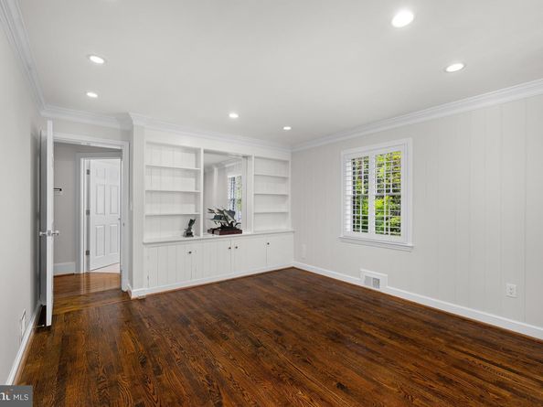 8015 Glendale Road, Chevy Chase MD 20815