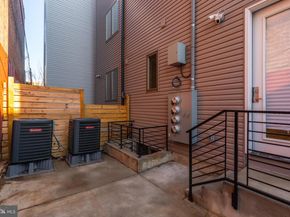 920 N 15TH Street, Philadelphia PA 19130