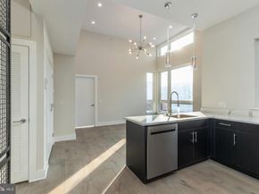 920 N 15TH Street, Philadelphia PA 19130