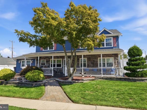 551 Stonybrook Drive E, Levittown PA 19055