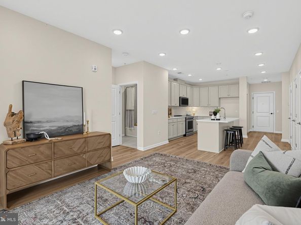 431 Washington Street 2212 FIRESTONE, Conshohocken PA 19428