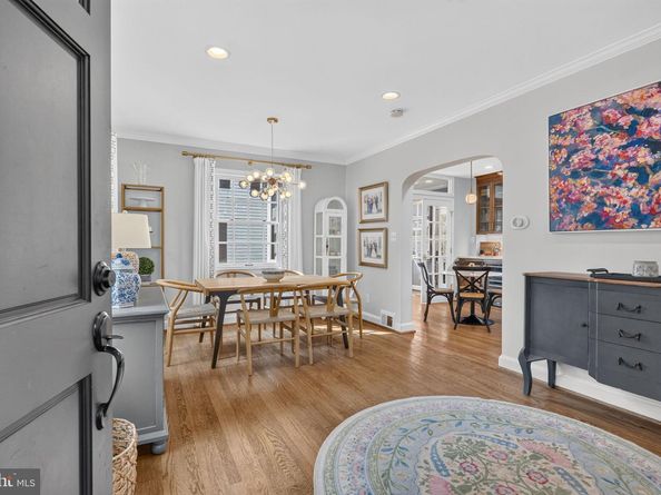 2504 Davis Avenue, Alexandria VA 22302