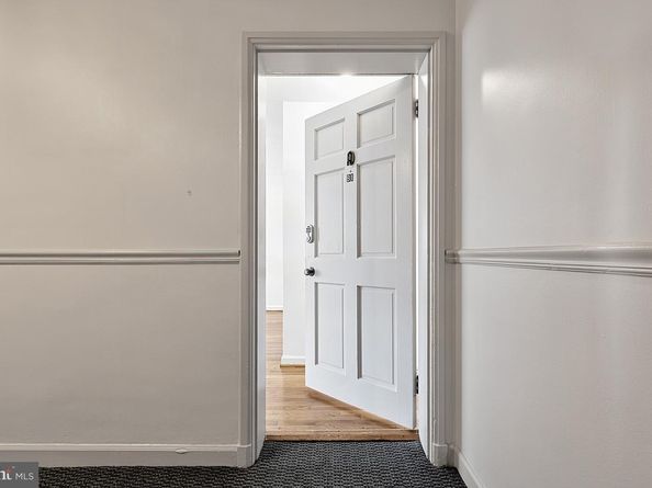 4231 35TH Street S B1, Arlington VA 22206