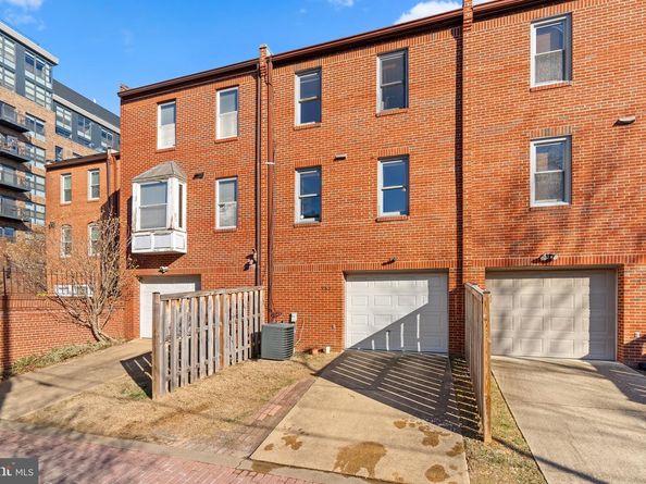 737 3rd Street NE, Washington DC 20002