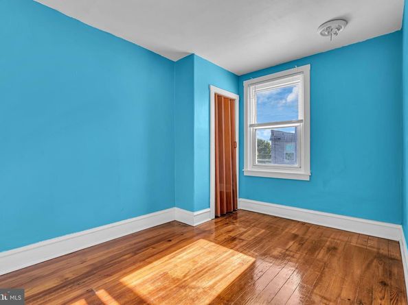 2558 S 61st Street, Philadelphia PA 19142