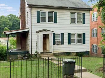 3008 30TH Street SE