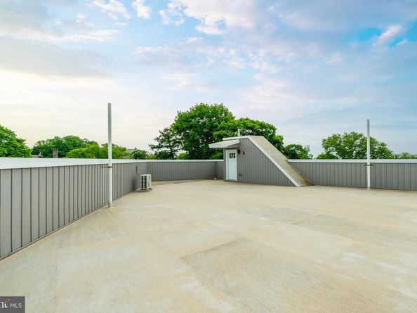 6516 Germantown Avenue, Philadelphia PA 19119