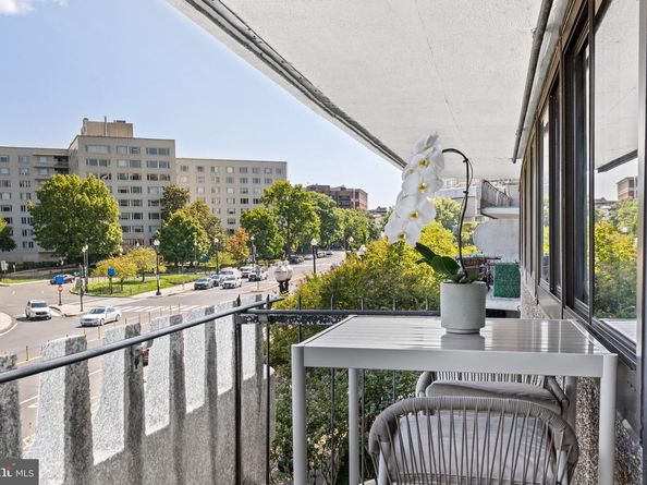 2510 Virginia Avenue NW 307N, Washington DC 20037