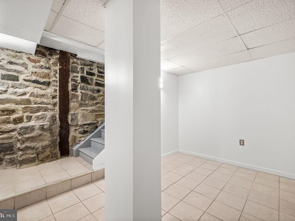 1201 S 5TH Street, Philadelphia PA 19147
