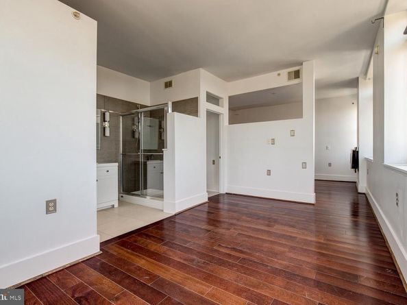 1201 S 5TH Street, Philadelphia PA 19147