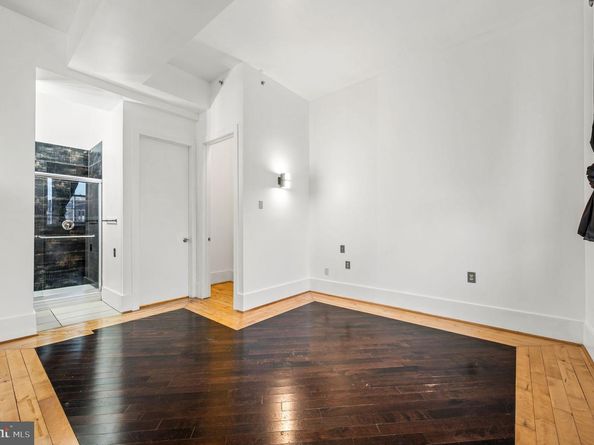 1201 S 5TH Street, Philadelphia PA 19147