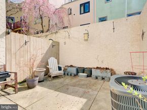 632 Bainbridge Street, Philadelphia PA 19147