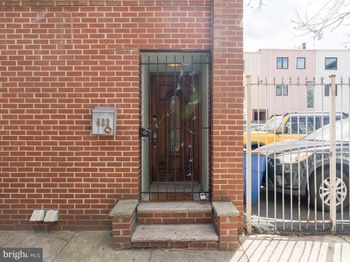 632 Bainbridge Street