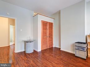 632 Bainbridge Street, Philadelphia PA 19147
