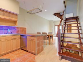 632 Bainbridge Street, Philadelphia PA 19147