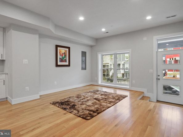 734 Harvard Street NW 1, Washington DC 20001