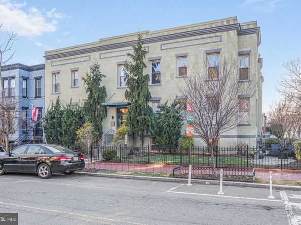 1718 1st Street NW 4, Washington DC 20001