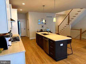 59 Parry Way, Warminster PA 18974