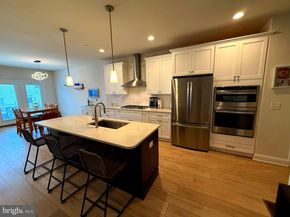 59 Parry Way, Warminster PA 18974