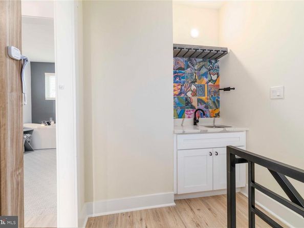 101 E Phil Ellena Street, Philadelphia PA 19119