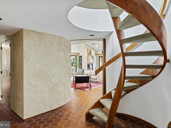 390 S Bryn Mawr Avenue, Bryn Mawr PA 19010