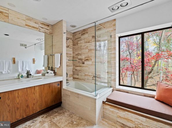 390 S Bryn Mawr Avenue, Bryn Mawr PA 19010