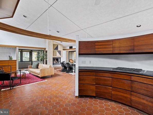 390 S Bryn Mawr Avenue, Bryn Mawr PA 19010