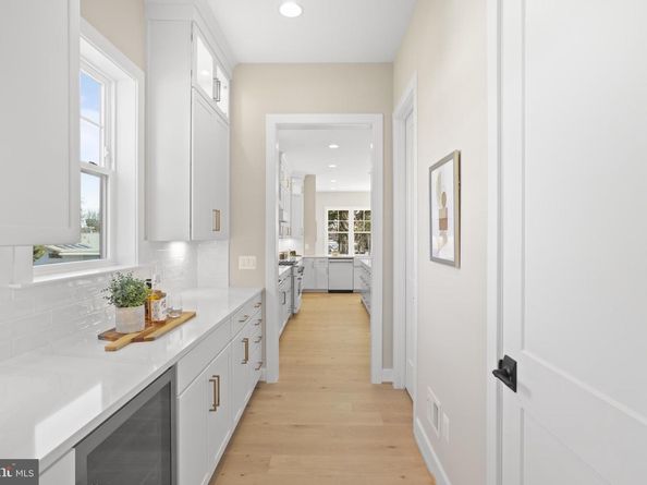 9437 Old Courthouse Road, Vienna VA 22182