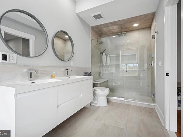 311 Delmar Street, Philadelphia PA 19128