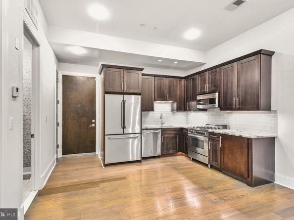 2009 Columbia Road NW 3, Washington DC 20009