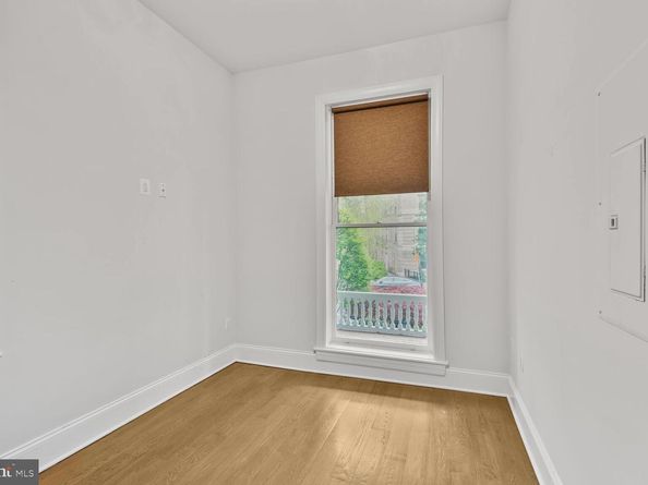 2009 Columbia Road NW 3, Washington DC 20009