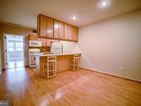 1100 Vine Street 403, Philadelphia PA 19107