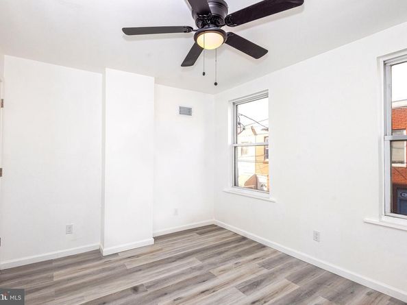218 Pierce Street, Philadelphia PA 19148