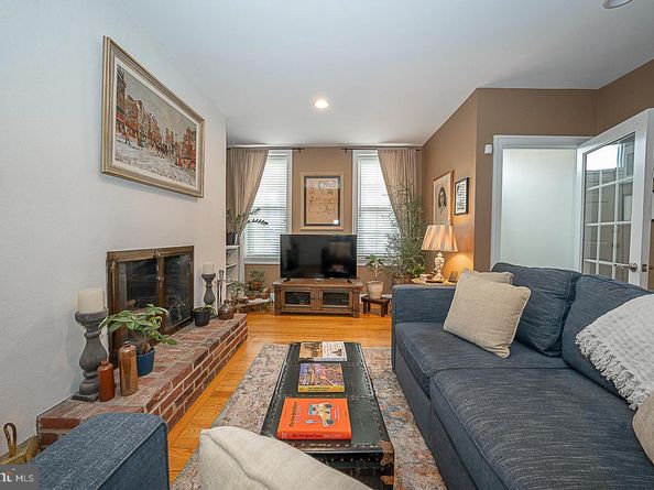 2317 Fairmount Avenue, Philadelphia PA 19130