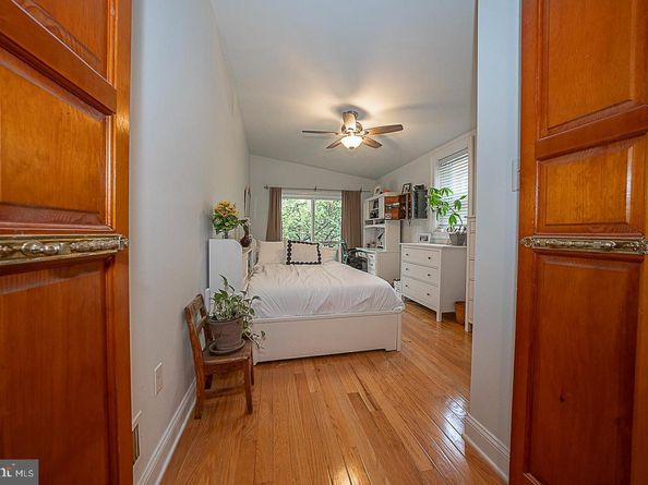 2317 Fairmount Avenue, Philadelphia PA 19130