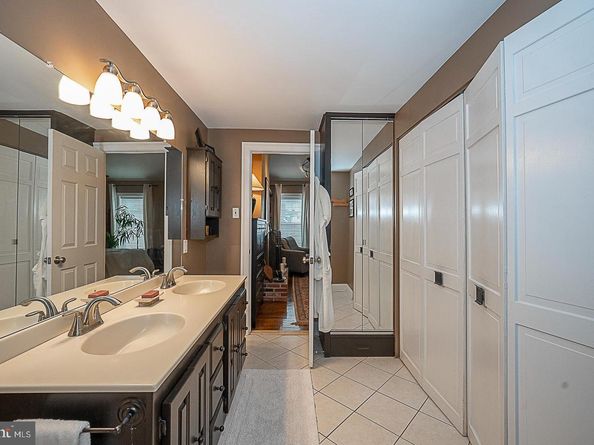 2317 Fairmount Avenue, Philadelphia PA 19130
