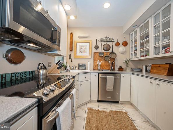 2317 Fairmount Avenue, Philadelphia PA 19130