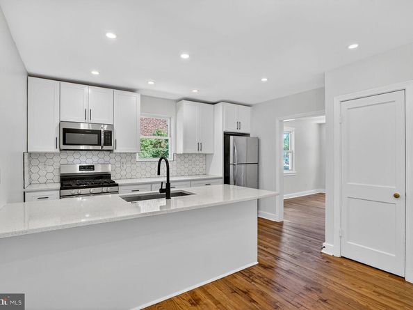 832 Delafield Street NE, Washington DC 20017