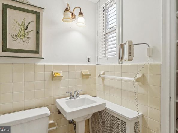 1901 Walnut Street 16E, Philadelphia PA 19103