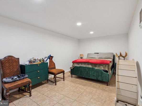290 Hatboro Road, Ivyland PA 18974