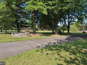 290 Hatboro Road, Ivyland PA 18974