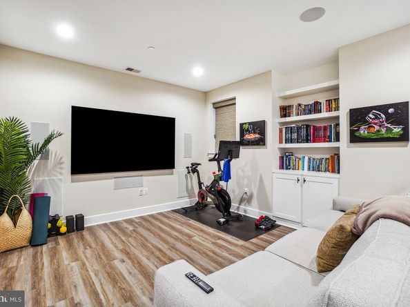 4519 Chestnut Street, Bethesda MD 20814