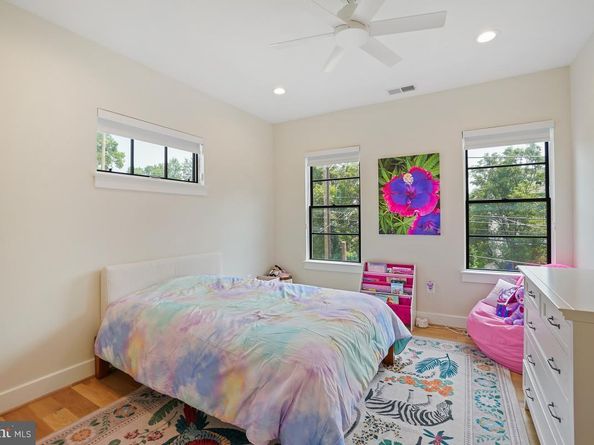 4519 Chestnut Street, Bethesda MD 20814