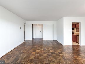 4201 Cathedral Avenue NW 910W, Washington DC 20016