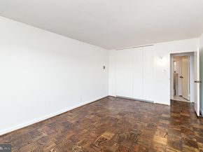 4201 Cathedral Avenue NW 910W, Washington DC 20016