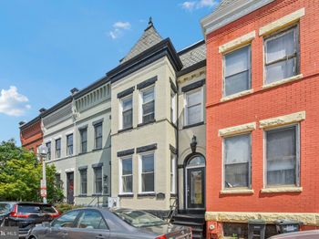 321 Elm Street NW