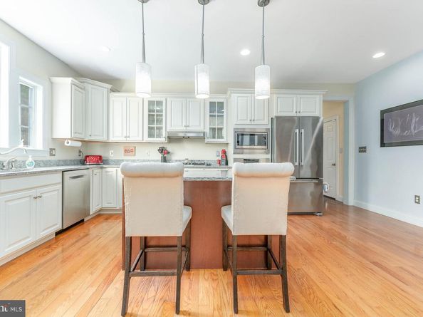 975 S Waterloo Road, Devon PA 19333