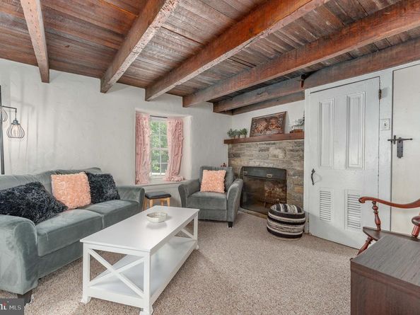 975 S Waterloo Road, Devon PA 19333