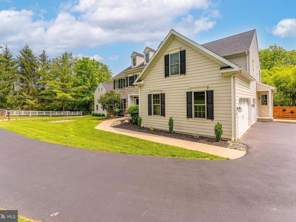 975 S Waterloo Road, Devon PA 19333