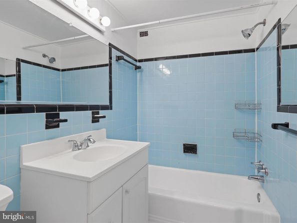 1200 S Arlington Ridge Road 509, Arlington VA 22202